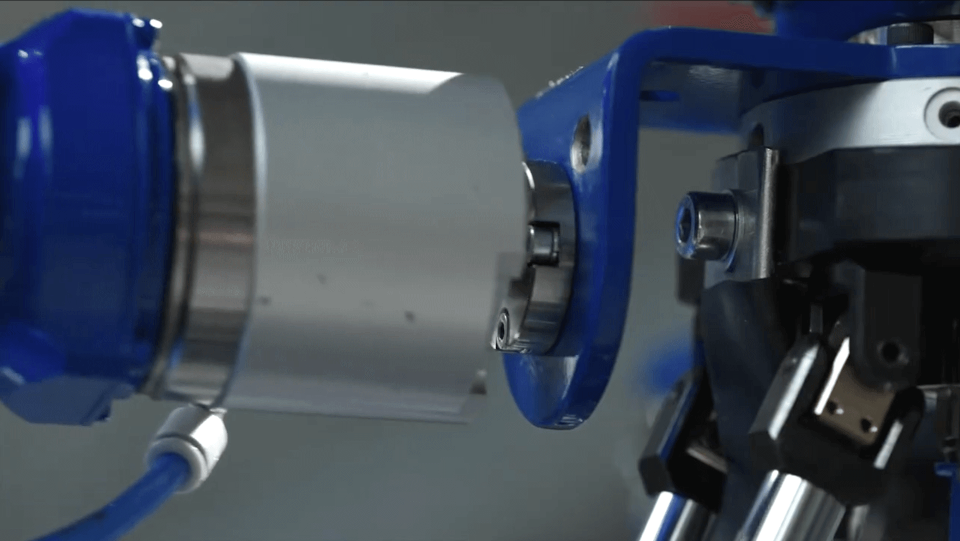 FlexHex Adjustment Flange Robot Interface